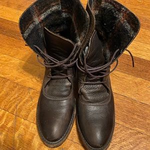 Vintage Shoe Company Women Leather Boots